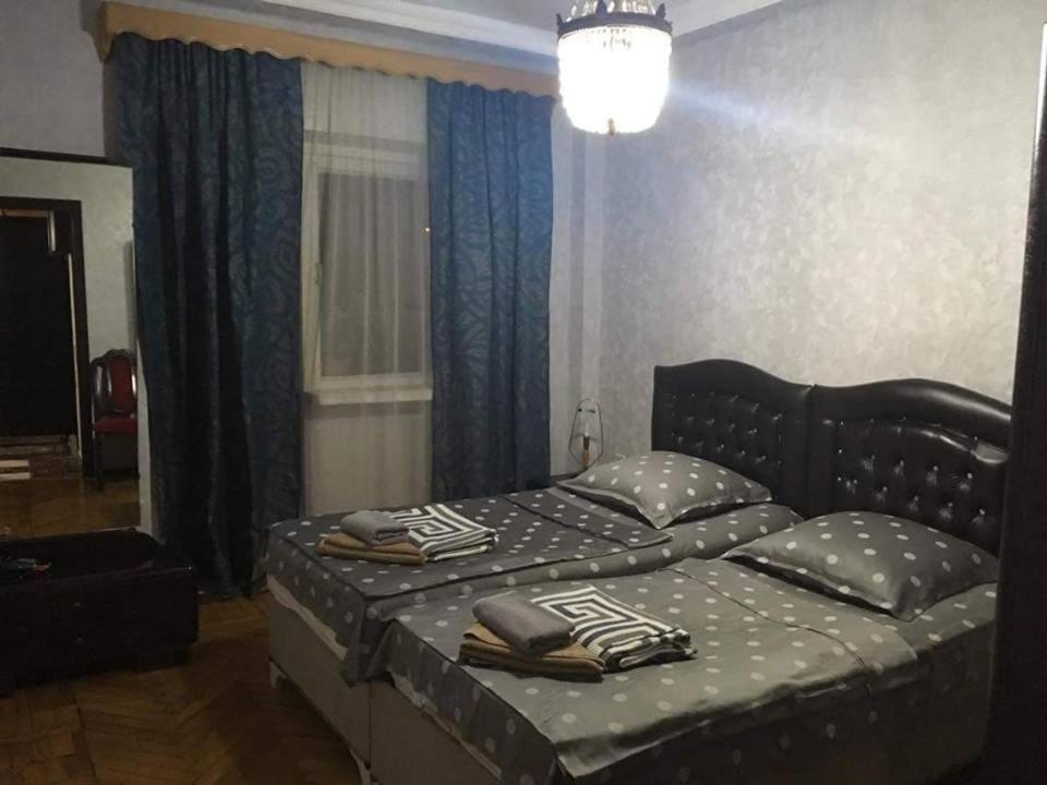 Akhmeteli Apartment Old バトゥーミ エクステリア 写真