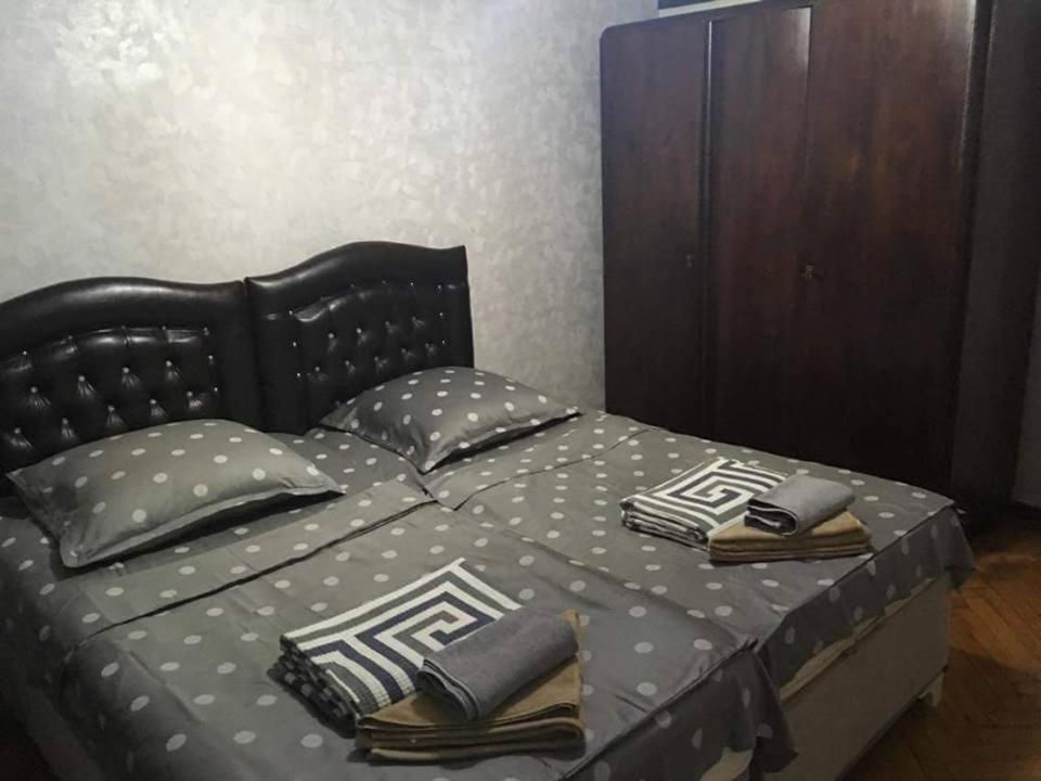 Akhmeteli Apartment Old バトゥーミ エクステリア 写真